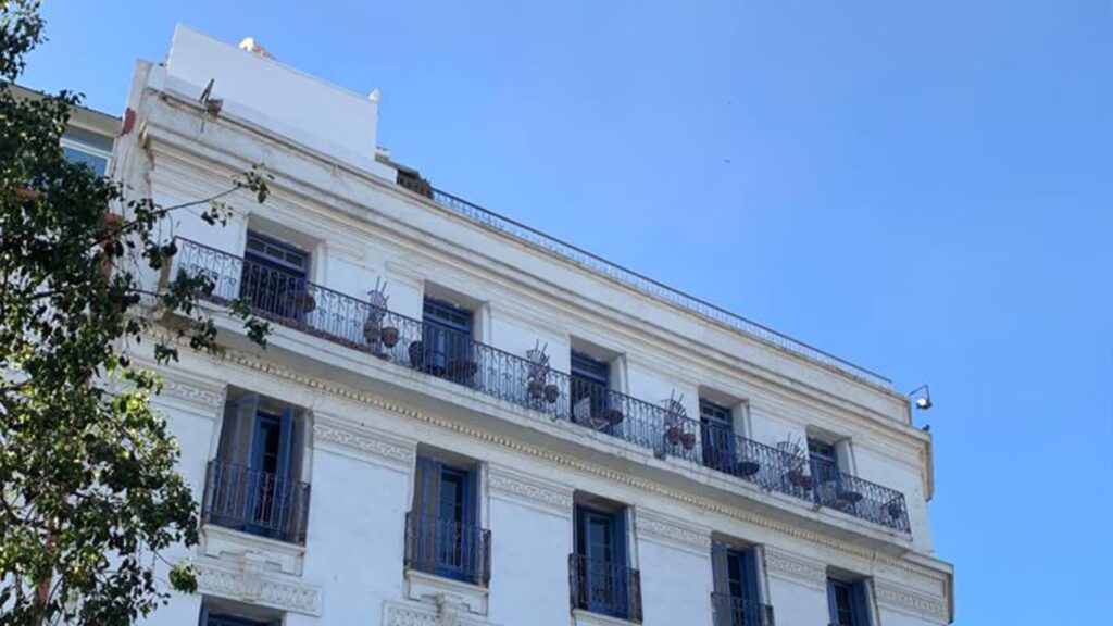 Explorez la médina de Casablanca sous un nouveau jour ! Plongez dans l’histoire de lieux emblématiques comme Jemaa Kebir, La Magana ou La Sqala.